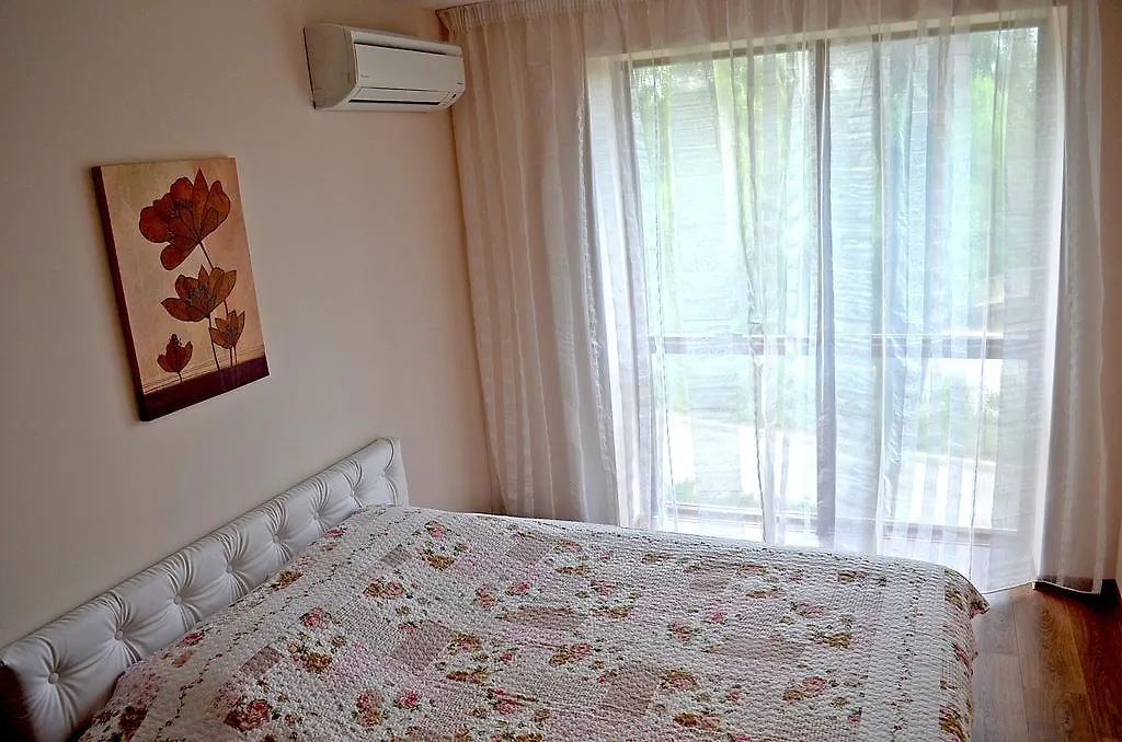 Apartments In Royal Beach Plaza Golden Sands