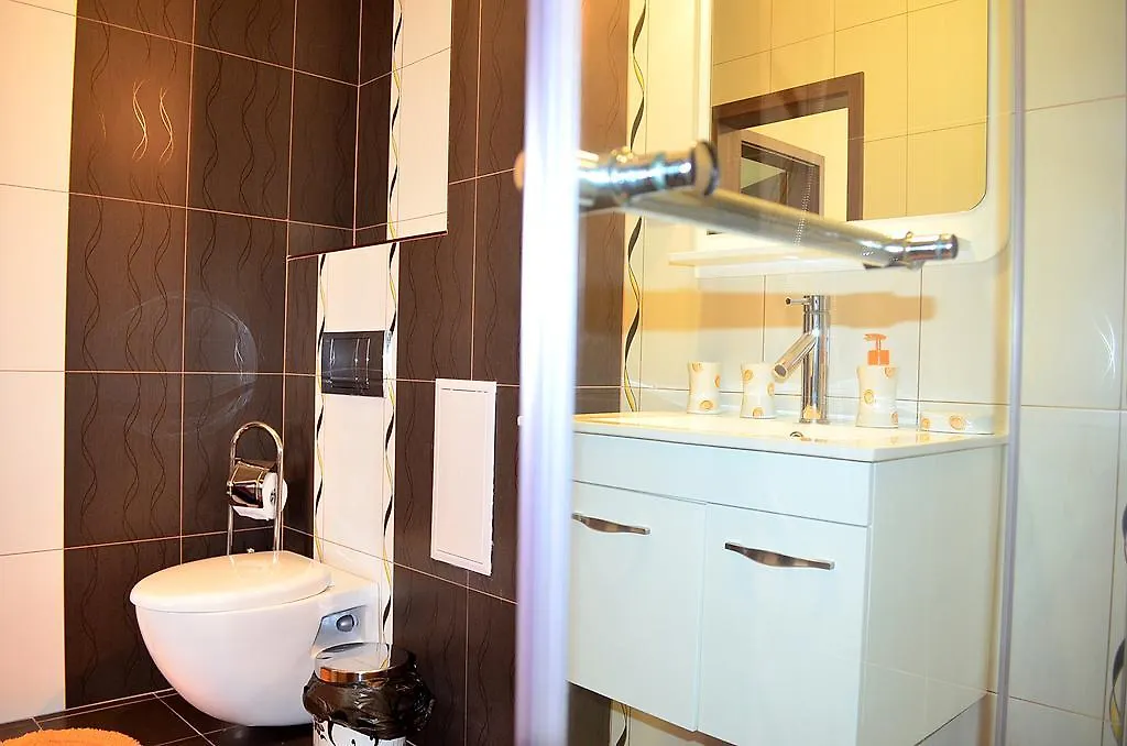Apartments In Royal Beach Plaza Golden Sands 0*,
